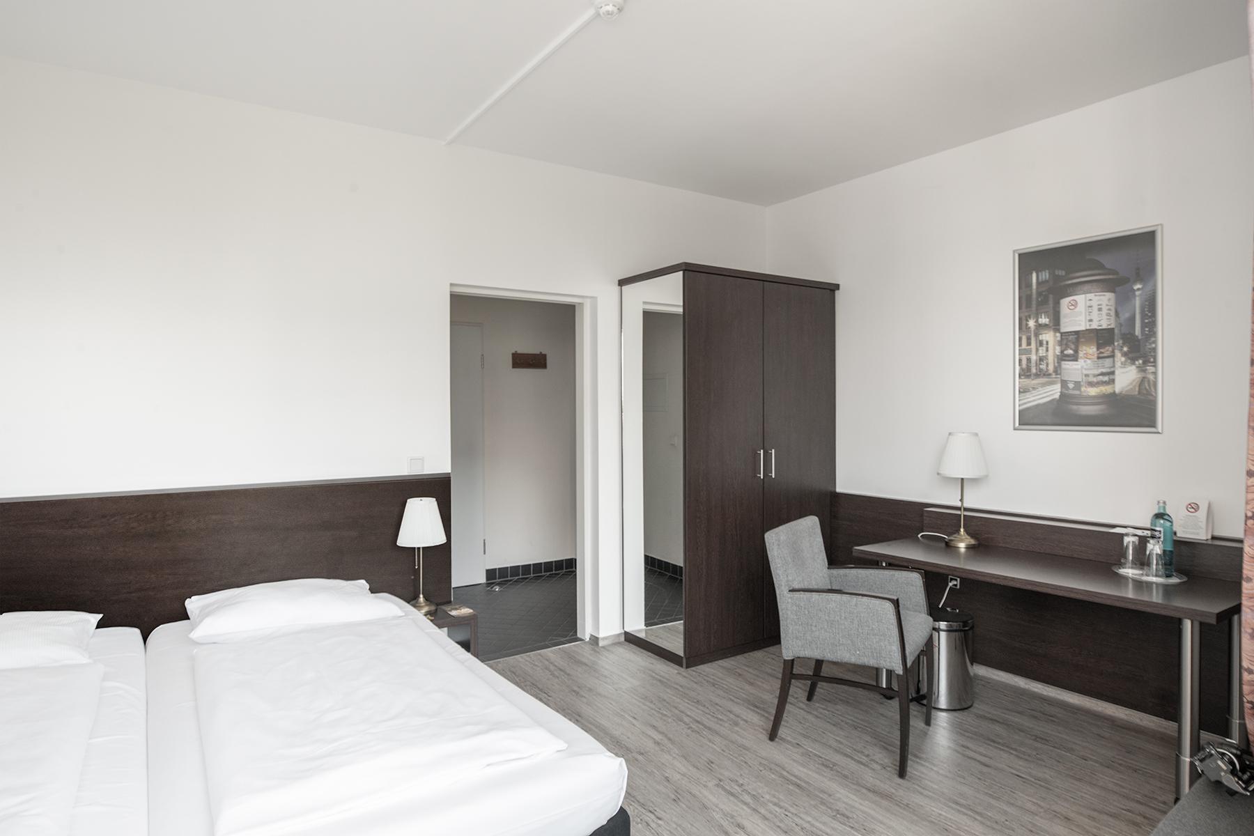 Hotel Luetzow Berlin Exterior photo