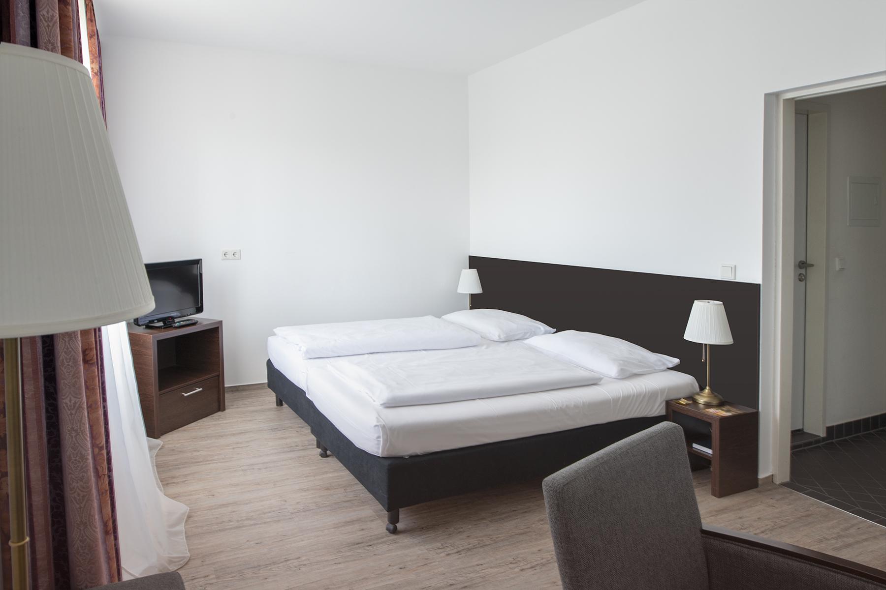 Hotel Luetzow Berlin Exterior photo