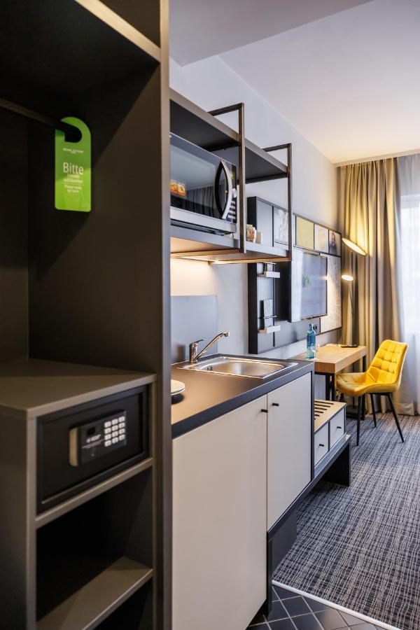Hotel Luetzow Berlin Exterior photo