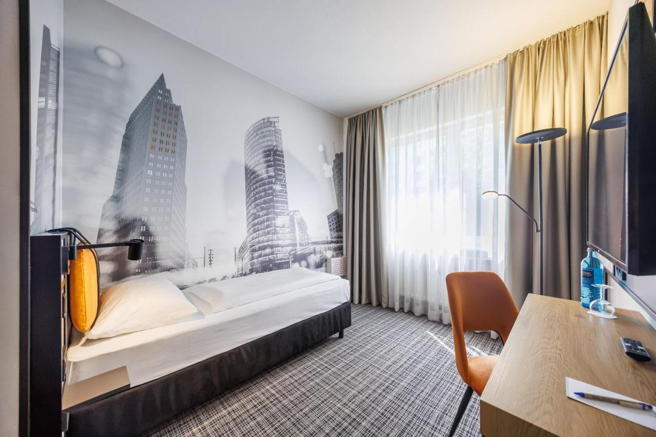 Hotel Luetzow Berlin Exterior photo