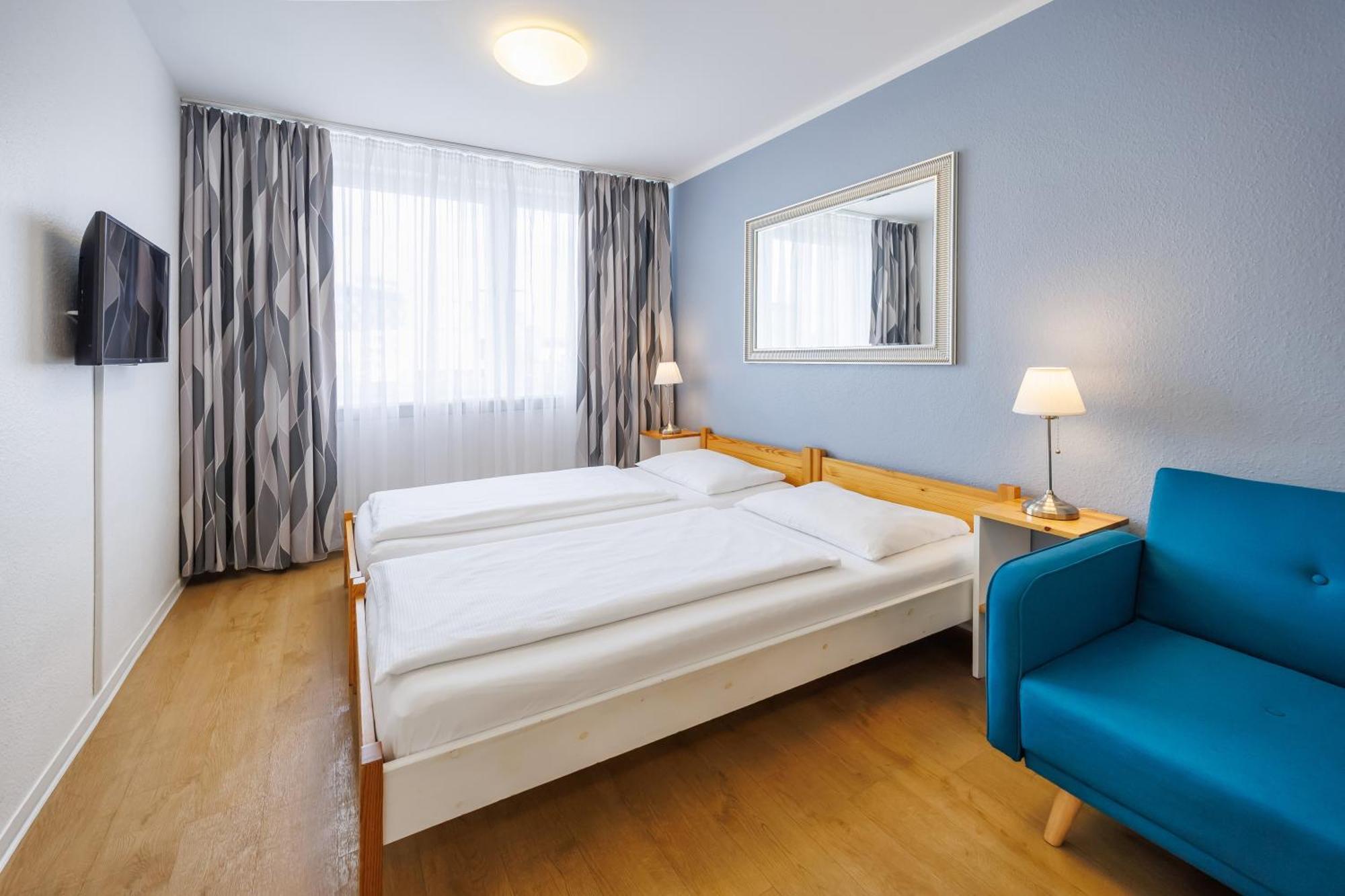 Hotel Luetzow Berlin Exterior photo